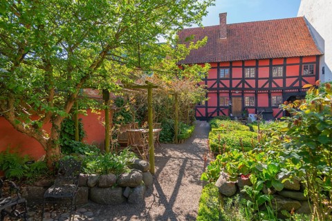 Kerteminde, Museum Farvergarden, colour garden or dye garden, cultural history, half-timbered
