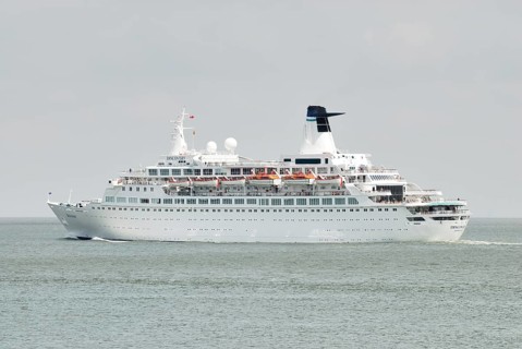 Cruise ship Discovery sailing on 18.07.2009 off Cuxhaven IMO number : 7108514 Name of vessel :