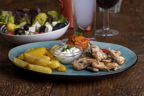 Greek gyros with chips