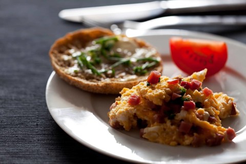Scrambled eggs with diced ham