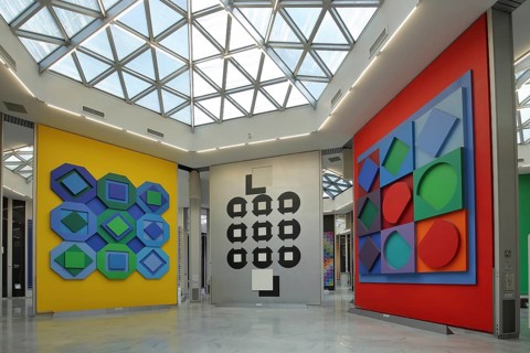 Exhibition at the Fondation Vasarely, Victor Vasarely, museum, modern, artwork, futurism, art