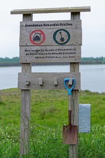 Dog faeces scooping station, Geltinger Birk, Geltinger Bucht, Nieby, Schleswig-Holstein, Germany,