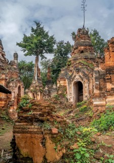 Reliefs on exterior of ruined pagoda, Indein, Inle Lake, Myanmar, Asia