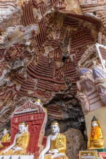 Buddha Statues at the famous Kaw Goon cave