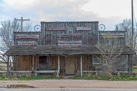 Scenic, South Dakota, The small town of Scenic, now mostly abandoned, between Badlands National