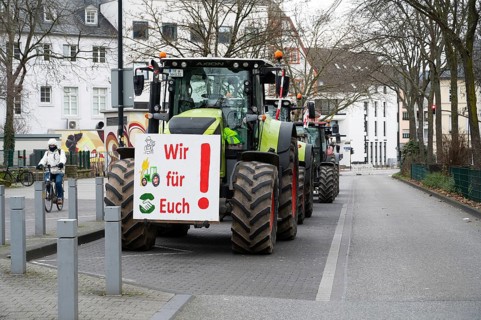Farmer protest, denounce government plan for abolish agricultural diesel and vehicle tax