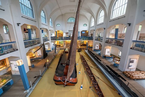 Museum of German Inland Navigation, in the former Ruhrort indoor swimming pool, in Duisburg, cargo