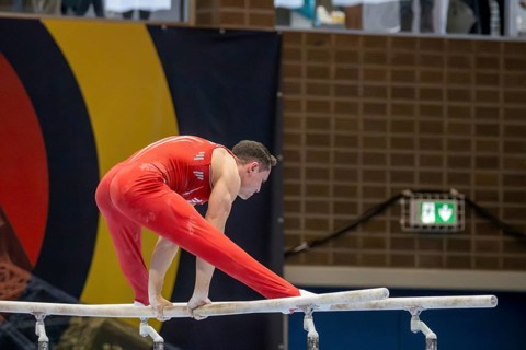 Olympic qualification in apparatus gymnastics in Rüsselsheim Picture: Andreas Toba on parallel bars