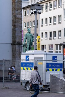 Police video surveillance at the Porschekanzel, in front of the Marktkirche in the city centre of