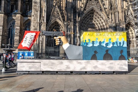 Rose Monday in Cologne, street carnival, the Rose Monday parade was cancelled due to the Corona