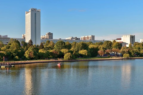 Moscow, Russia, July 30. 2023. Victory Park and large city pond in Zelenograd, Europe