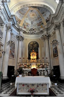 Montepulciano, Val d'Orcia, Province of Siena, Tuscany, Italy, Europe, An impressive church altar