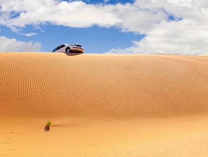 Offroad Jeep safari in the beautiful Omani Rub al-Chali Desert