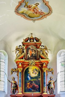 Main altar with ceiling fresco, Church of St Martin from 1746 in Eisenbach, Kreuzthal, Markt