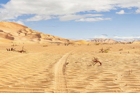Offroad Jeep safari in the beautiful Omani Rub al-Chali Desert