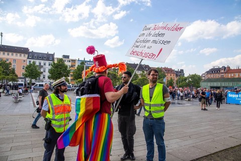 For democracy and diversity: rally organised by DGB Nordbaden and democratic parties, religious