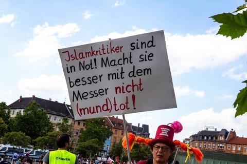 For democracy and diversity: rally organised by DGB Nordbaden and democratic parties, religious