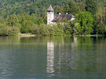 Grundlsee Castle, Grundlsee, Salzkammergut, Styria, Austria, Europe