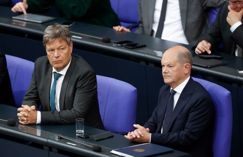 Federal Chancellor Olaf Scholz with Federal Minister of Economics Robert Habeck in the Bundestag,