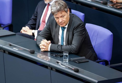 Federal Minister of Economics Robert Habeck in the Bundestag, Berlin, 06/06/2024, Berlin, Berlin,