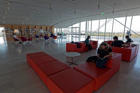 Reading room in the cultural centre of the Stavros Niarchos Foundation, architect Renzo Piano,