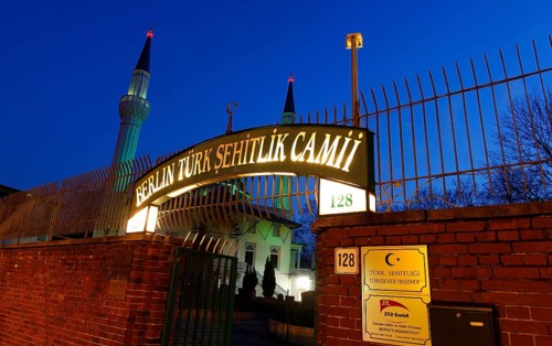 Berlin, 02.12.2009, Sehitlik Mosque in Berlin Neukölln. The mosque stands on the site of the
