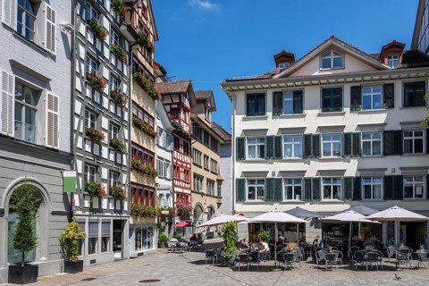 Schmiedgasse, Grüninger Platz, pedestrian zone, shopping alleyway with outdoor catering,