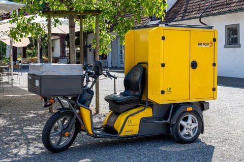 Electrically powered transporter, electric tricycle, postal delivery vehicle, model DXCargo from