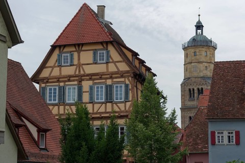 View from the Pfarrgasse to the church tower of St Michael, Michaelskirche, Kochertal, Kocher,
