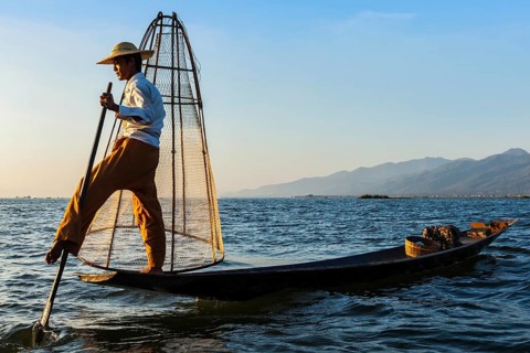 Myanmar travel attraction landmark, Traditional Burmese fisherman at Inle lake, Myanmar famous for