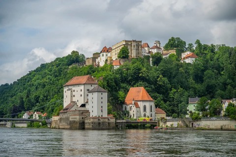 View from Danubia river on 'Veste Oberhaus', Passau, Bavaria, Germany, Europe