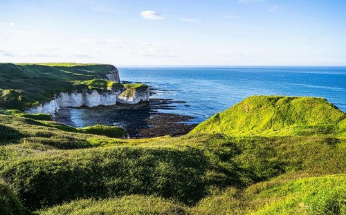 Cliffs over Flamborough Seawatch Observatory, Flamborough, Yorkshire, England, United Kingdom,