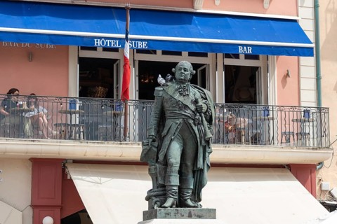 Monument to Pierre André de Suffren, naval officer and vice-admiral, born 1726 in Saint Tropez,