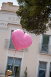 A heart-shaped balloon floats in the air, Saint Tropez, Provence-Alpes-Côte d'Azur, France, Europe