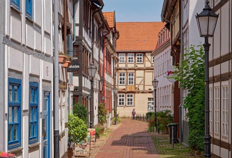 Hameln town centre, Hummenstrasse, with cobblestones and restored old half-timbered houses. Hameln,