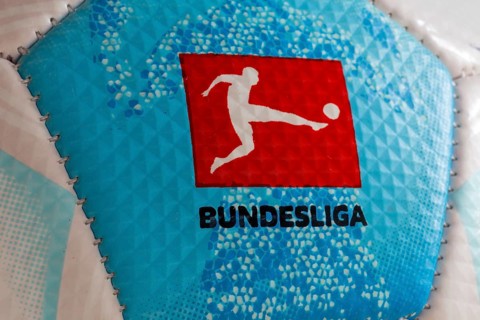 Symbolic image of the 2024/25 Bundesliga: close-up of the Bundesliga logo on the DERBYSTAR match