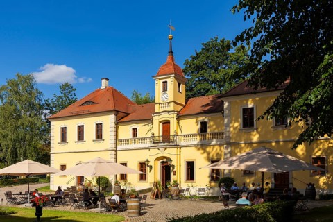 Proschwitz Castle is a castle in the neo-baroque style in the Meissen district of Proschwitz in the