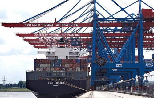 Hamburg, 19 June 2009, Container Terminal Altenwerder, Hamburger Hafen und Logistik AG, HHLA,