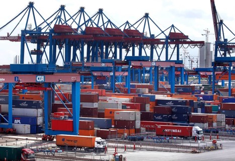 Hamburg, 19 June 2009, Container Terminal Altenwerder, Hamburger Hafen und Logistik AG, HHLA,
