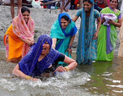Allahabad, India, 20.01.2010, Hindus gather for the Magh Mela in Allahabad to take a holy dip at