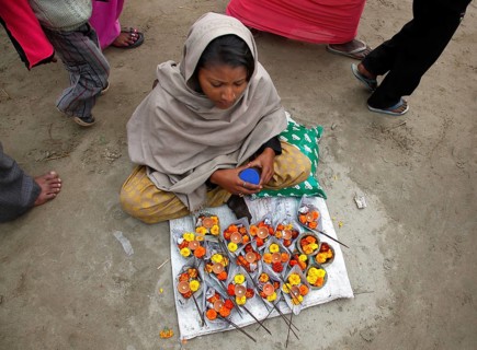 Allahabad, India, 20.01.2010, Hindus gather for the Magh Mela in Allahabad to take a holy dip at