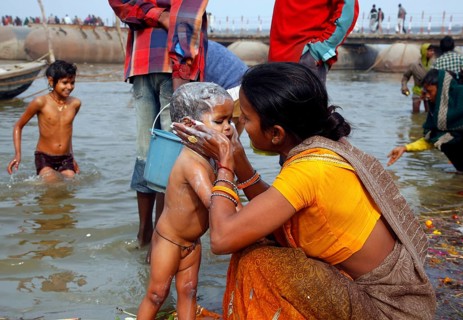 Allahabad, India, 20.01.2010, Hindus gather for the Magh Mela in Allahabad to take a holy dip at
