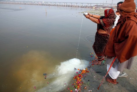 Allahabad, India, 20.01.2010, Hindus gather for the Magh Mela in Allahabad to take a holy dip at
