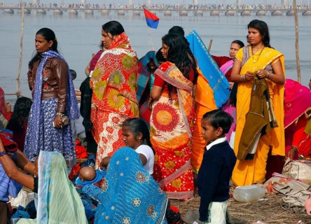 Allahabad, India, 20.01.2010, Hindus gather for the Magh Mela in Allahabad to take a holy dip at