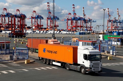 Bremerhaven, 29.09.2010, A truck loaded with a Hapag LLoyd container leaves the container terminal