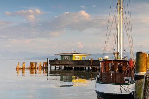 Cottage on the jetty, sailing boat, Langenargen, Lake Constance Baden-Württemberg, Germany, Europe