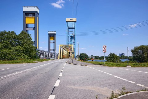 Kattwykbrücke, a lift bridge in the district of Moorburg, Free and Hanseatic City of Hamburg,