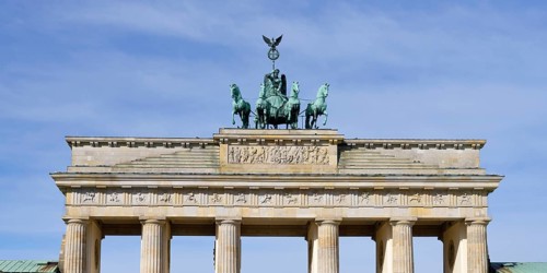 Neoclassical Brandenburg Gate, Paris Square, Under den Linden, Berlin Mitte, Germany, Europe