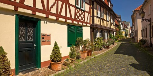 Listed half-timbered houses in the street Alt Höchst in the old town, Frankfurt-Höchst, Frankfurt