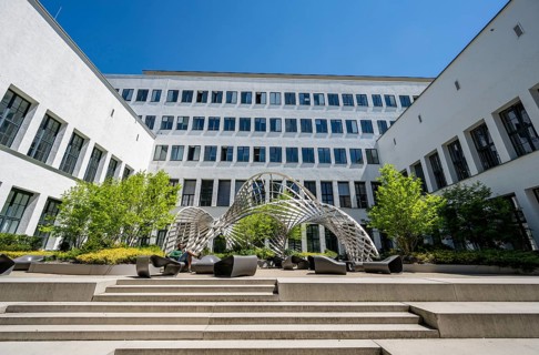 Seating area and pavilion sculpture, artwork in the inner courtyard of the TU Munich, main campus,